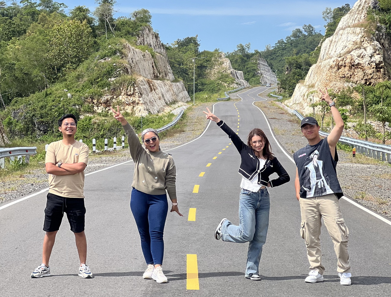 Destinasi Wisata Jogja Viral 2026 + Sewa Mobil & Hiace