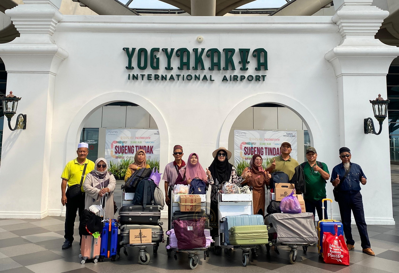 Kenapa Wisatawan Malaysia & Singapore Pilih Private Driver Jogja?