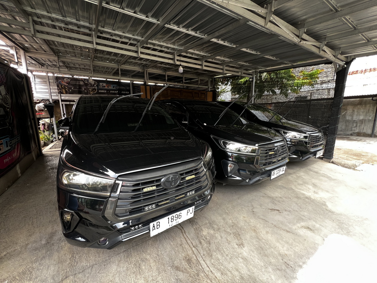 Sewa Mobil Jogja dengan Sopir 24 Jam 2026 | Hiace, Innova, Alphard